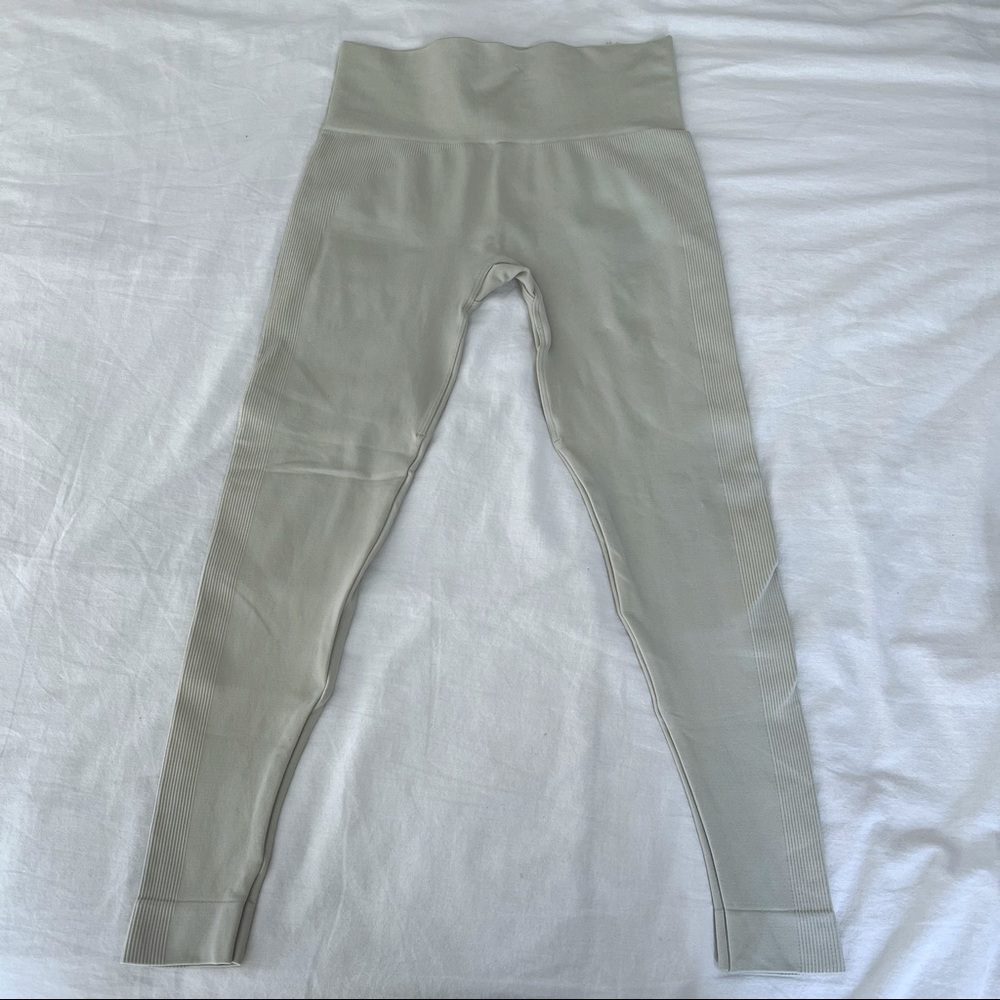 SET ACTIVE LEGGINGS - Picture 2 of 2